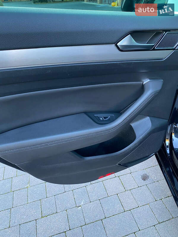 Универсал Volkswagen Passat 2019 в Луцке