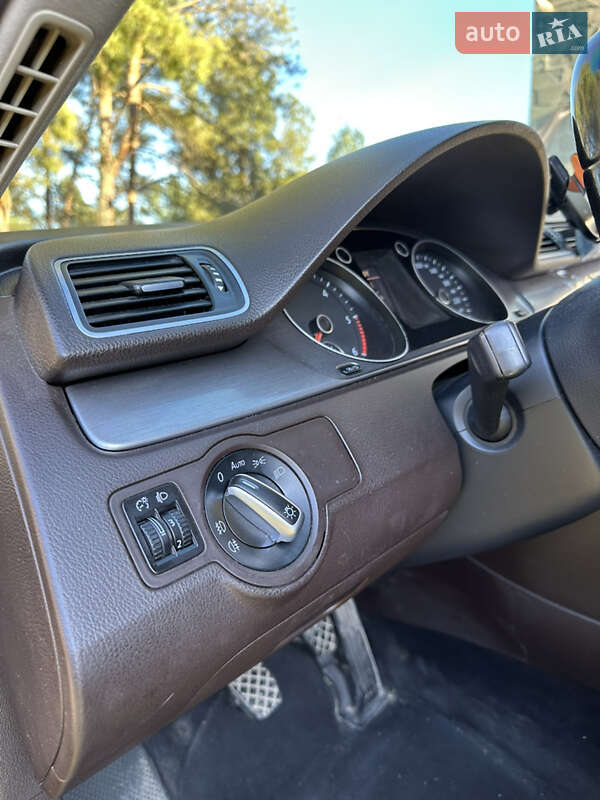 Универсал Volkswagen Passat 2012 в Бучаче фото 8 Универсал Volkswagen Passat 2012 в Бучаче