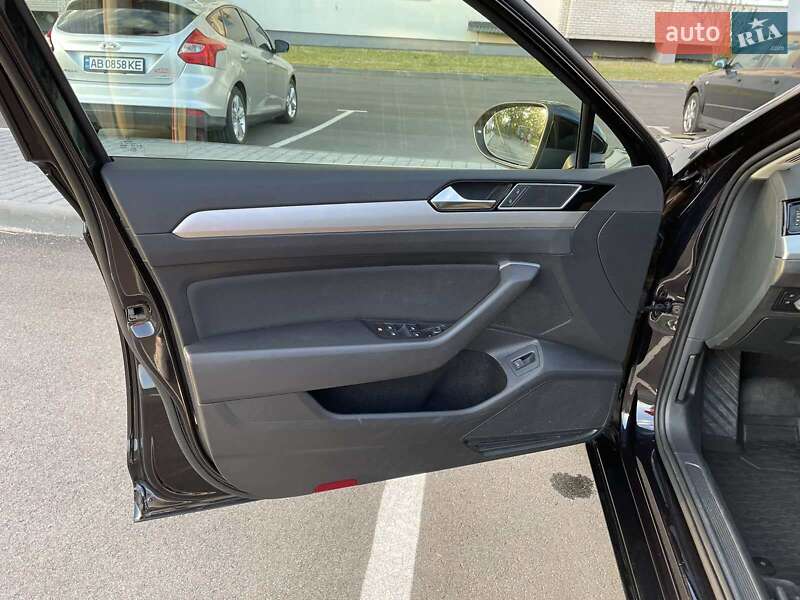 Универсал Volkswagen Passat 2017 в Виннице