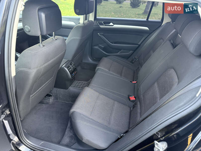 Универсал Volkswagen Passat 2016 в Хмельницком