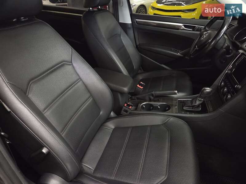 Седан Volkswagen Passat 2017 в Николаеве фото 4 Седан Volkswagen Passat 2017 в Николаеве
