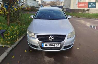 Седан Volkswagen Passat 2005 в Овруче
