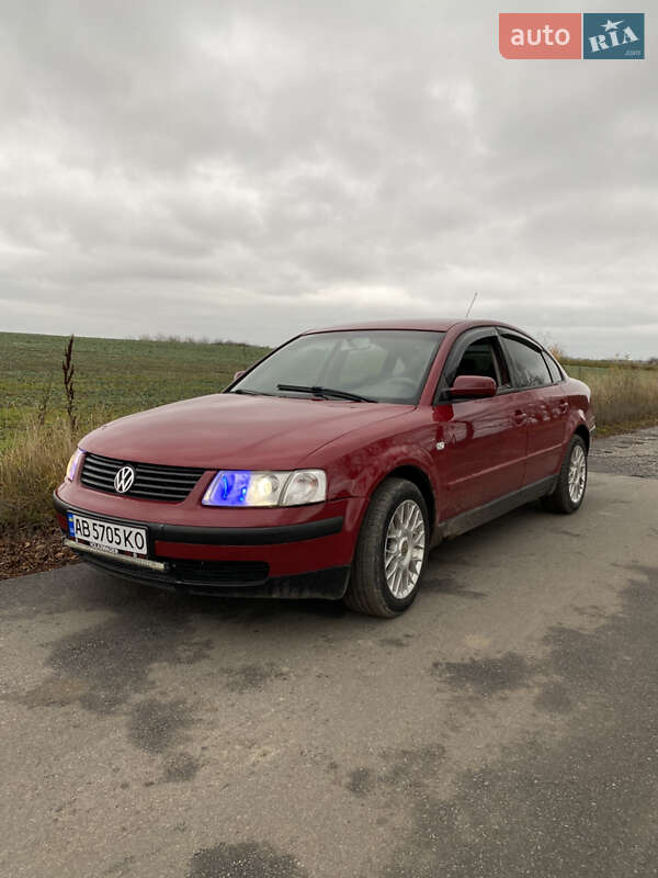 Седан Volkswagen Passat 1997 в Жмеринке