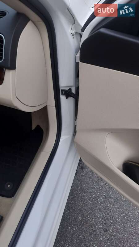 Седан Volkswagen Passat 2013 в Ужгороде фото 12 Седан Volkswagen Passat 2013 в Ужгороде