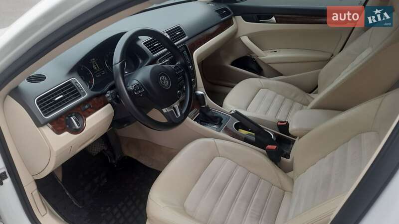 Седан Volkswagen Passat 2013 в Ужгороде фото 16 Седан Volkswagen Passat 2013 в Ужгороде
