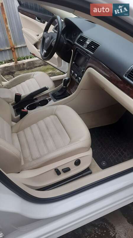 Седан Volkswagen Passat 2013 в Ужгороде фото 21 Седан Volkswagen Passat 2013 в Ужгороде