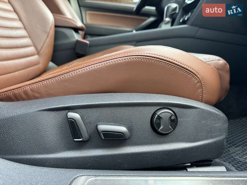 Седан Volkswagen Passat 2018 в Киеве фото 17 Седан Volkswagen Passat 2018 в Киеве