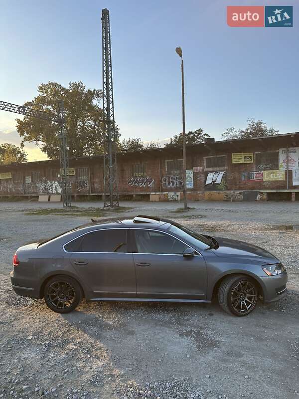 Седан Volkswagen Passat 2012 в Бердичеве