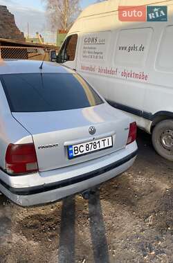 Седан Volkswagen Passat 1999 в Львове