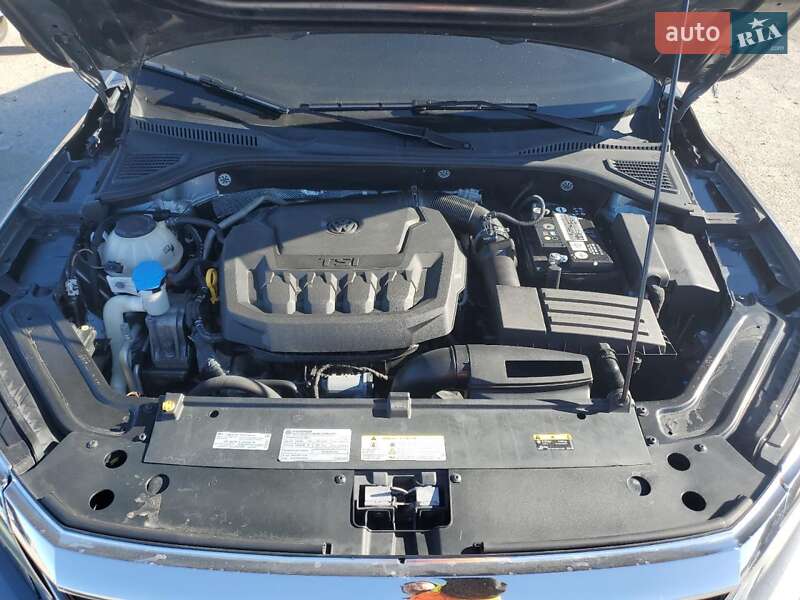 Седан Volkswagen Passat 2021 в Хмельницком