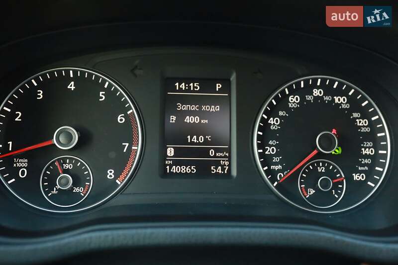 Седан Volkswagen Passat 2012 в Львове