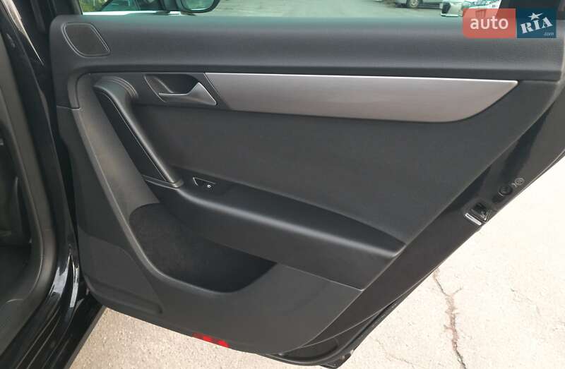 Универсал Volkswagen Passat 2012 в Хмельницком фото 47 Универсал Volkswagen Passat 2012 в Хмельницком