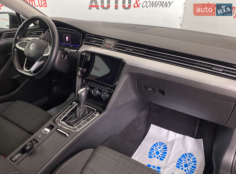 Универсал Volkswagen Passat 2020 в Львове фото 18 Универсал Volkswagen Passat 2020 в Львове