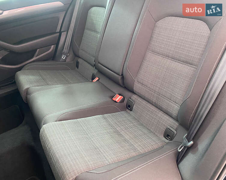 Универсал Volkswagen Passat 2020 в Львове фото 27 Универсал Volkswagen Passat 2020 в Львове