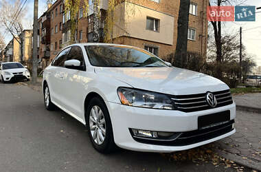 Седан Volkswagen Passat 2012 в Виннице
