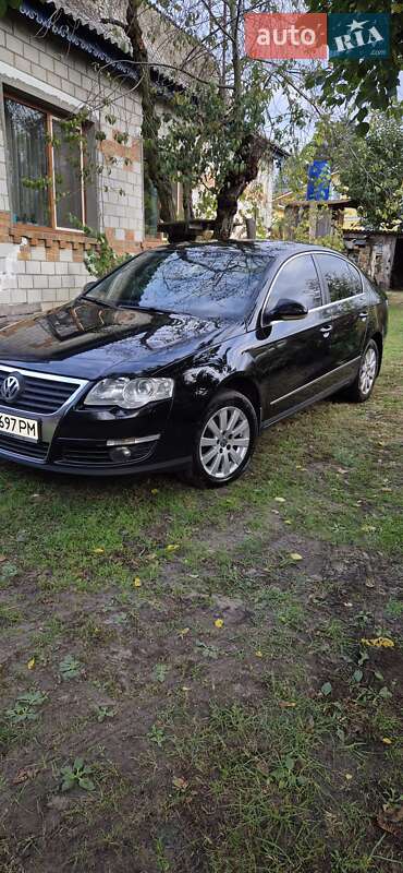 Седан Volkswagen Passat 2006 в Киеве