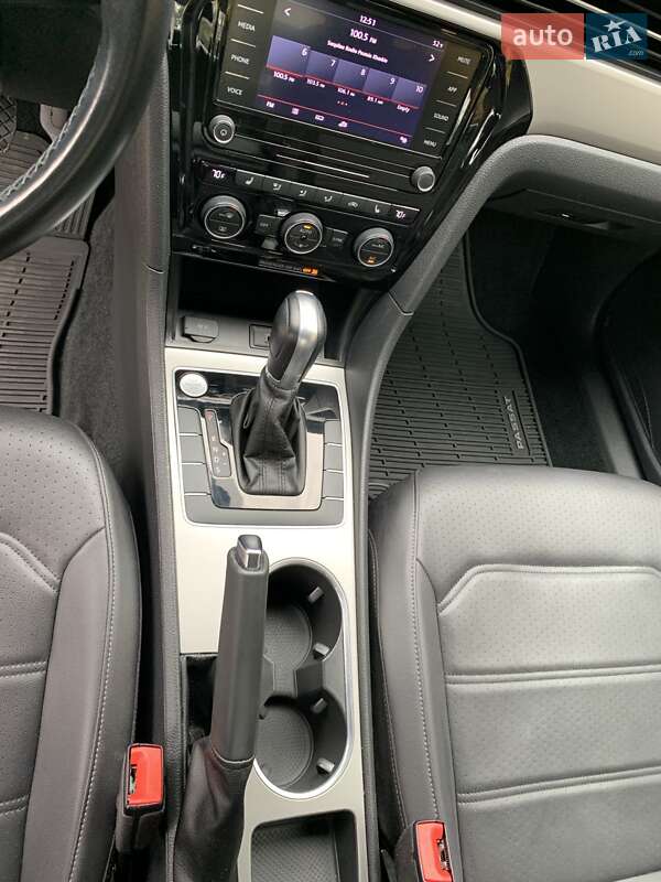 Седан Volkswagen Passat 2020 в Харькове фото 21 Седан Volkswagen Passat 2020 в Харькове