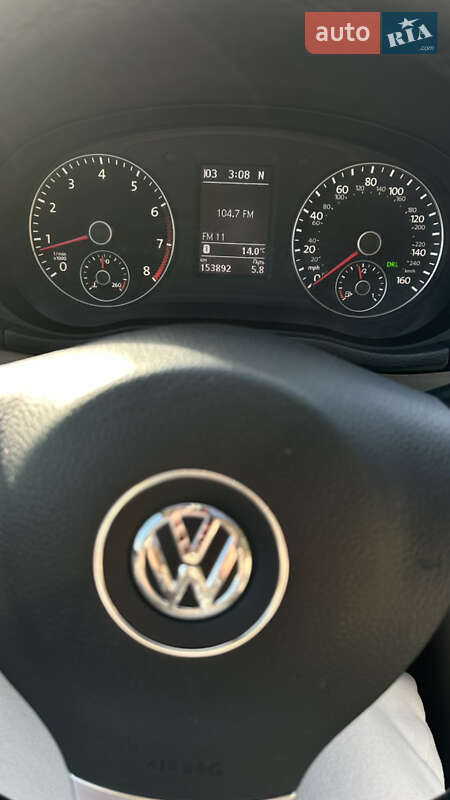 Седан Volkswagen Passat 2013 в Львове
