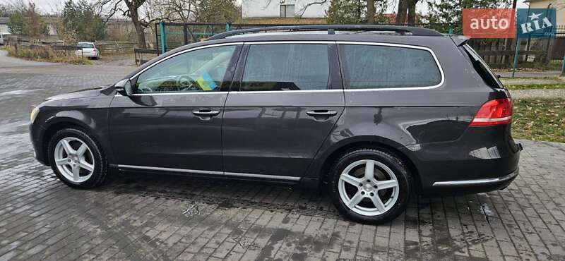 Універсал Volkswagen Passat 2011 в Ківерцях