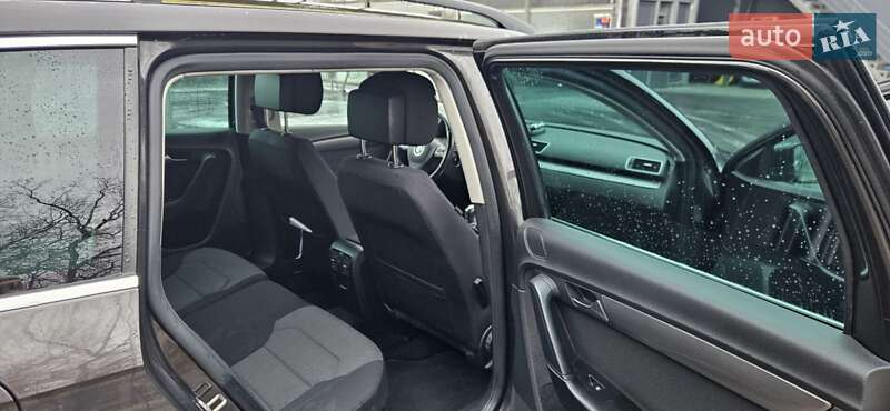 Універсал Volkswagen Passat 2011 в Ківерцях