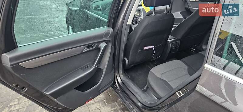 Універсал Volkswagen Passat 2011 в Ківерцях