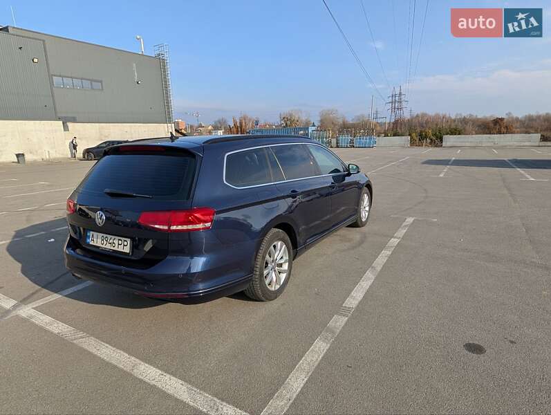 Універсал Volkswagen Passat 2017 в Бучі