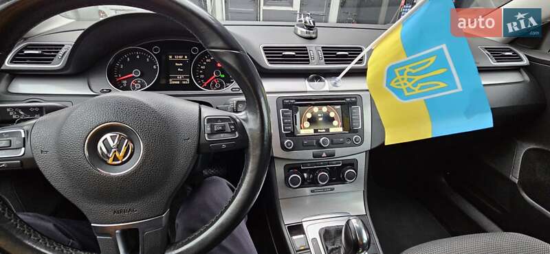Універсал Volkswagen Passat 2011 в Ківерцях