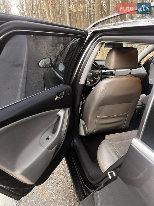 Універсал Volkswagen Passat 2010 в Луцьку