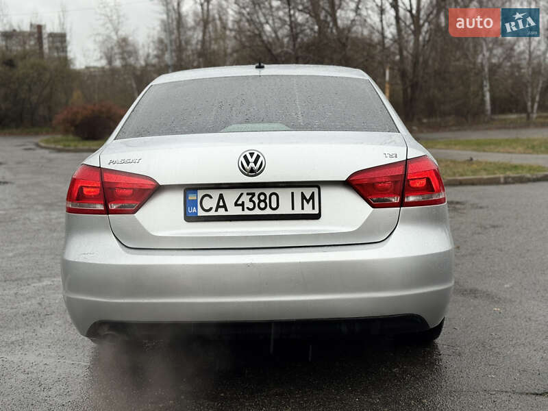 Седан Volkswagen Passat 2014 в Киеве