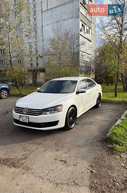 Седан Volkswagen Passat 2013 в Николаеве