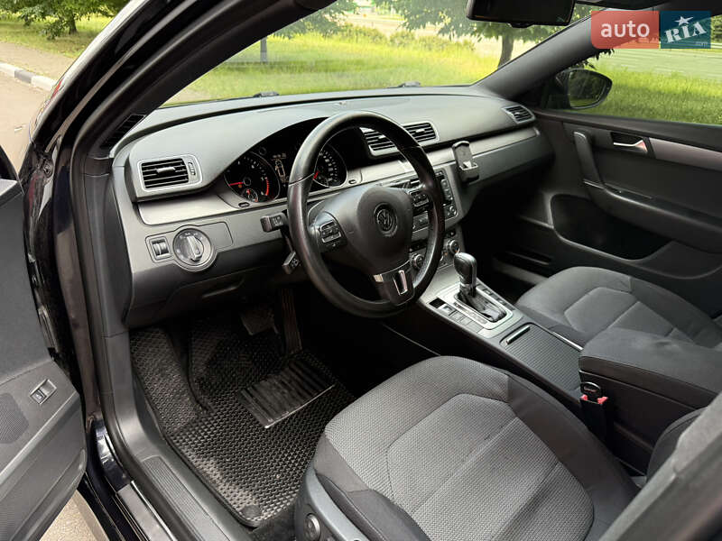Универсал Volkswagen Passat 2014 в Киеве фото 17 Универсал Volkswagen Passat 2014 в Киеве