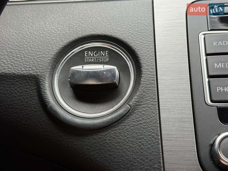 Универсал Volkswagen Passat 2014 в Киеве фото 25 Универсал Volkswagen Passat 2014 в Киеве