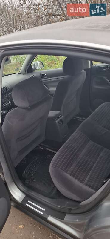 Седан Volkswagen Passat 2004 в Ровно фото 2 Седан Volkswagen Passat 2004 в Ровно