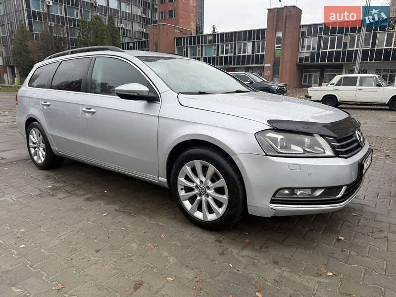 Универсал Volkswagen Passat 2011 в Львове фото 4 Универсал Volkswagen Passat 2011 в Львове
