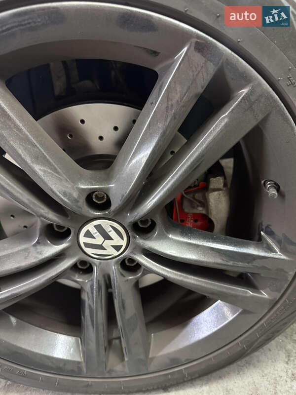 Седан Volkswagen Passat 2014 в Одессе