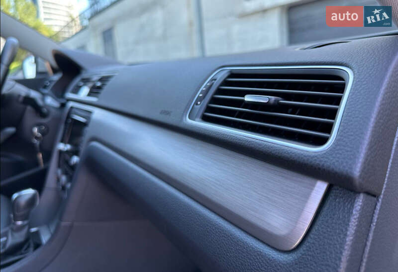 Седан Volkswagen Passat 2014 в Львове фото 15 Седан Volkswagen Passat 2014 в Львове