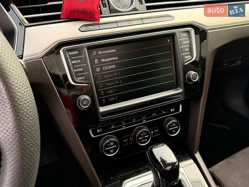 Седан Volkswagen Passat 2014 в Одессе