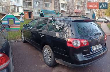 Універсал Volkswagen Passat 2008 в Овручі