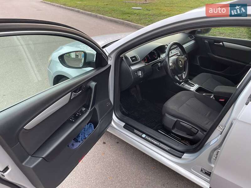 Универсал Volkswagen Passat 2013 в Миргороде