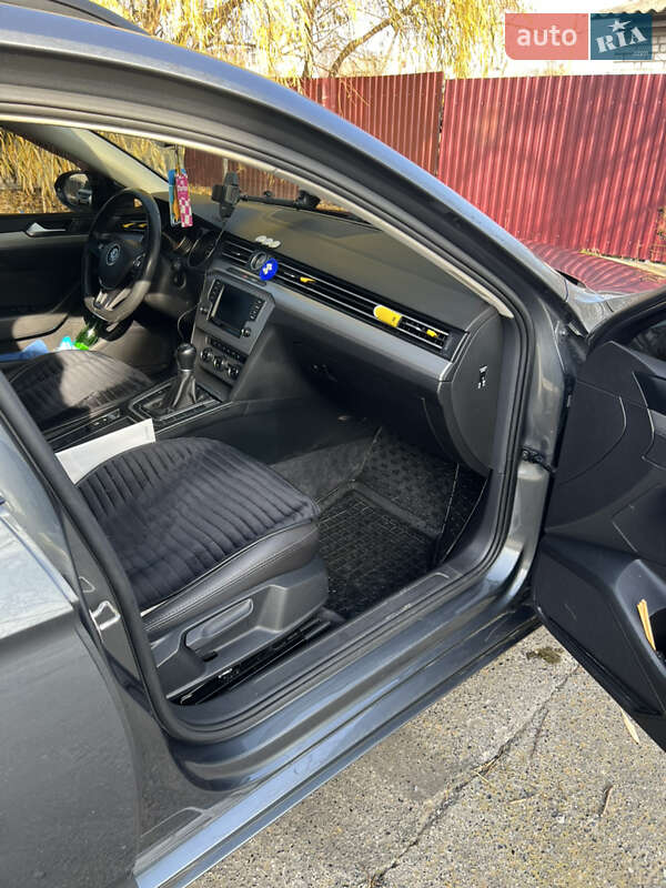 Универсал Volkswagen Passat 2015 в Тульчине фото 19 Универсал Volkswagen Passat 2015 в Тульчине