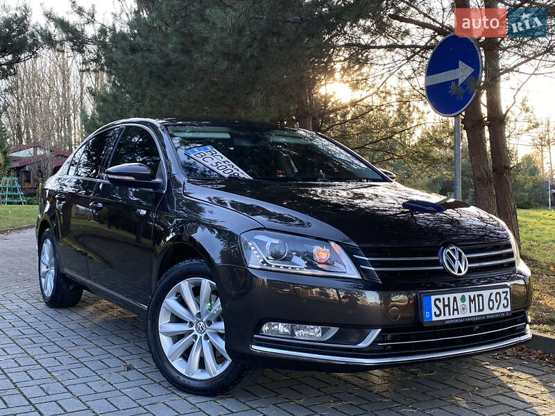 Седан Volkswagen Passat 2014 в Дрогобыче