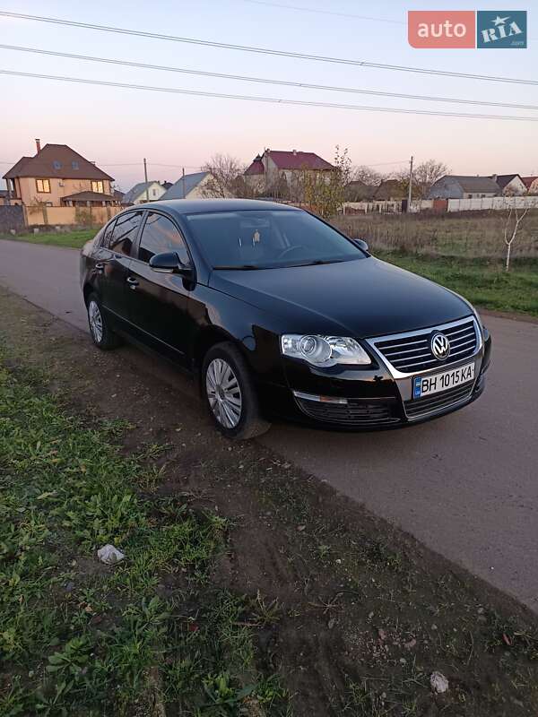 Седан Volkswagen Passat 2008 в Одессе