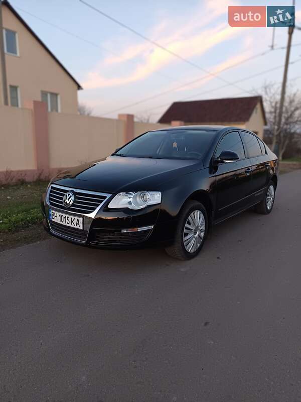 Седан Volkswagen Passat 2008 в Одессе