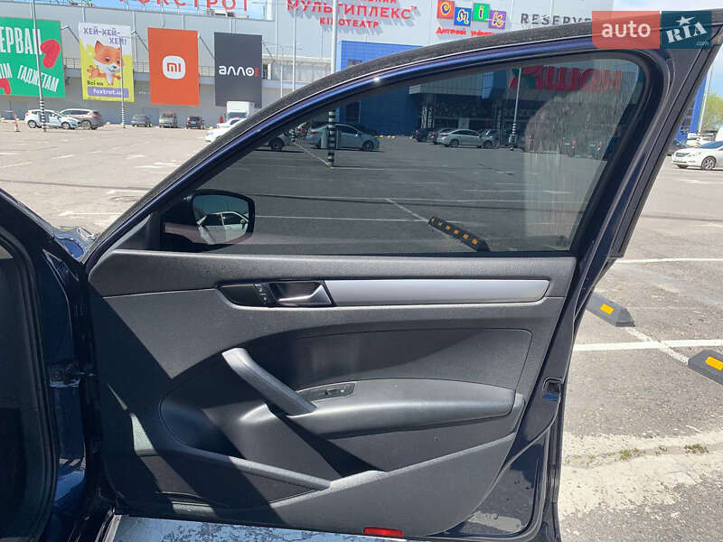 Седан Volkswagen Passat 2012 в Днепре фото 22 Седан Volkswagen Passat 2012 в Днепре