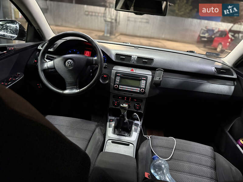 Универсал Volkswagen Passat 2006 в Киеве