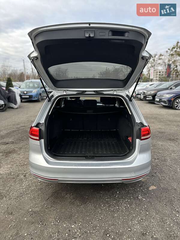 Универсал Volkswagen Passat 2015 в Белогородке