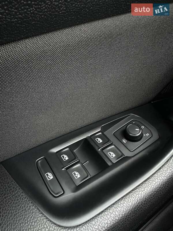 Универсал Volkswagen Passat 2015 в Белогородке