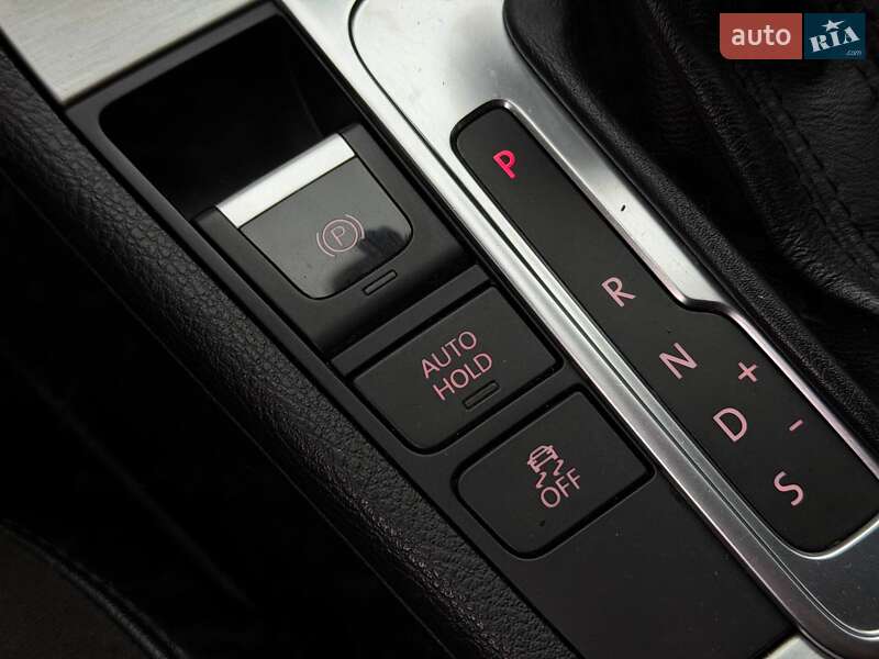 Универсал Volkswagen Passat 2013 в Кривом Роге