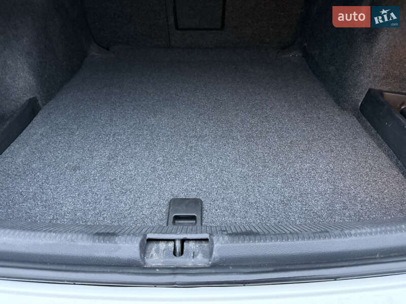 Седан Volkswagen Passat 2012 в Тернополе фото 44 Седан Volkswagen Passat 2012 в Тернополе
