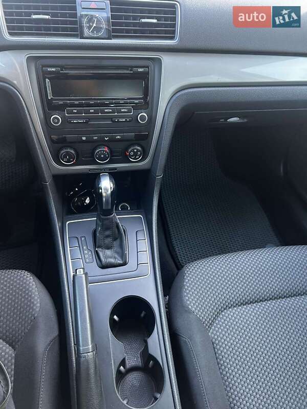 Седан Volkswagen Passat 2012 в Черкассах фото 12 Седан Volkswagen Passat 2012 в Черкассах